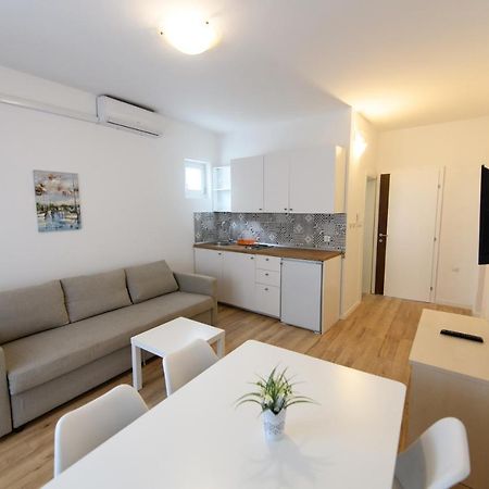 Cozy Beach Apartments Makarska Dış mekan fotoğraf
