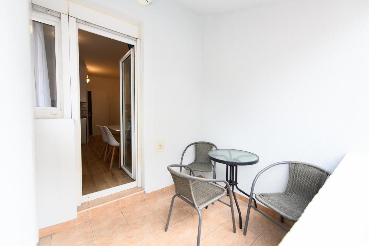Cozy Beach Apartments Makarska Dış mekan fotoğraf