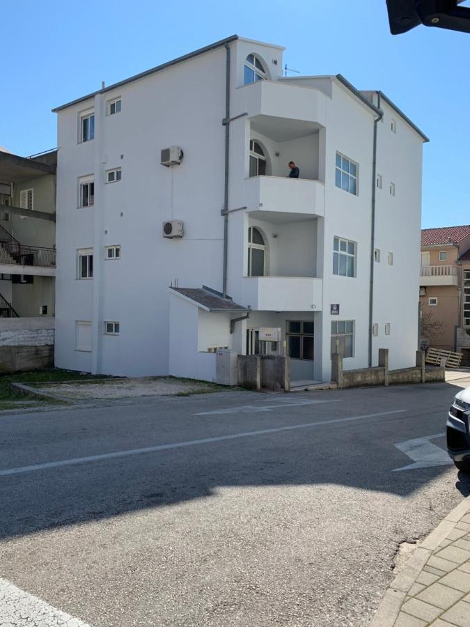 Cozy Beach Apartments Makarska Dış mekan fotoğraf